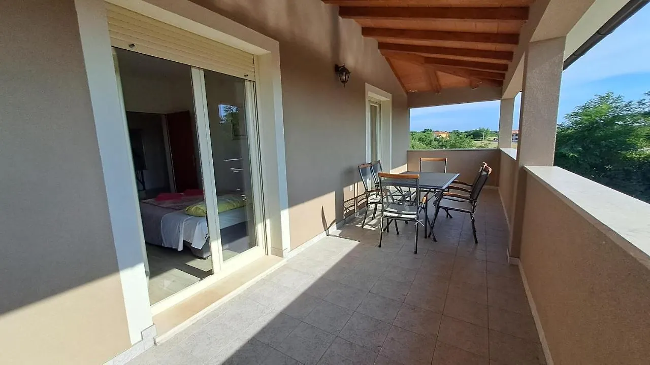 Apartment Lucia Marčana